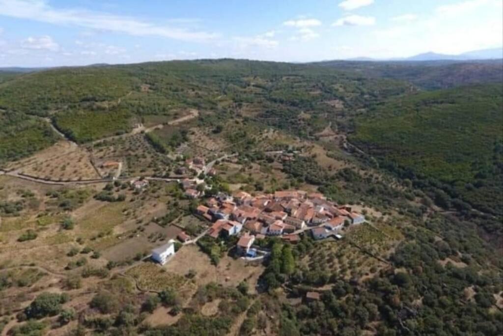 Casa Curias, Para 7 Personas En Molinillo Luaran gambar